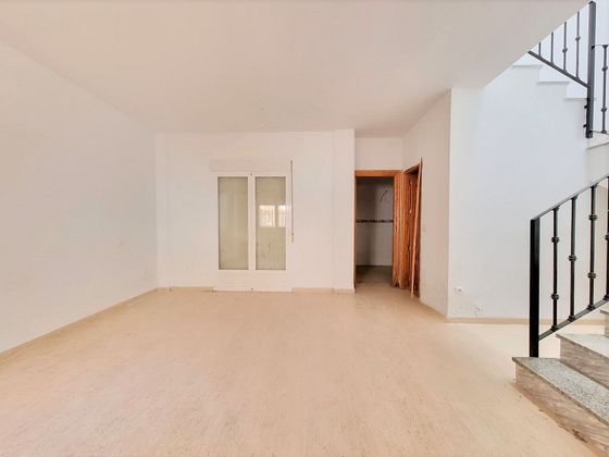 Foto 1 de Dúplex en venta en Zurgena de 4 habitaciones con terraza y garaje