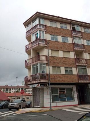Foto 1 de Piso en venta en Lalín de 3 habitaciones con terraza y ascensor