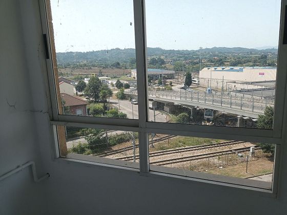 Foto 2 de Venta de piso en El Berrón-La Carrera de 3 habitaciones con terraza y ascensor