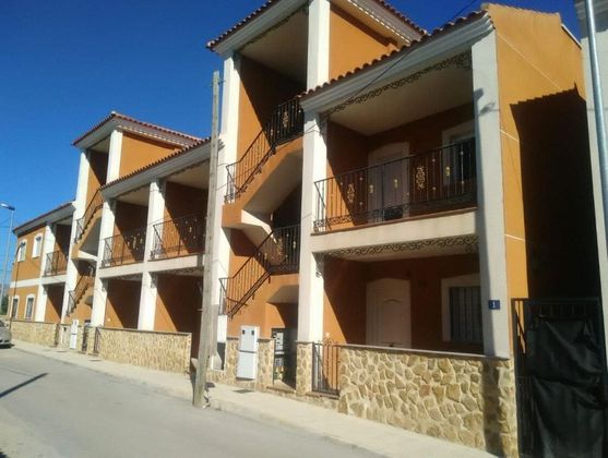 Foto 1 de Àtic en venda a Orihuela ciudad de 2 habitacions amb terrassa i piscina