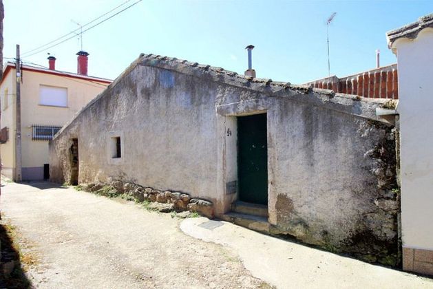 Foto 1 de Casa adossada en venda a San Pedro de Rozados de 3 habitacions amb piscina