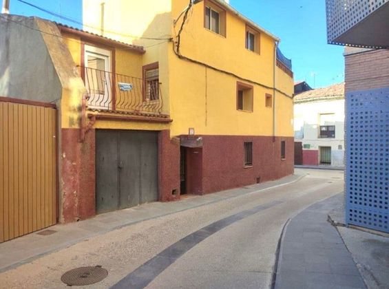 Foto 1 de Casa adossada en venda a Cariñena de 5 habitacions amb terrassa