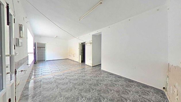 Foto 2 de Casa adossada en venda a Argamasilla de Alba de 5 habitacions amb terrassa