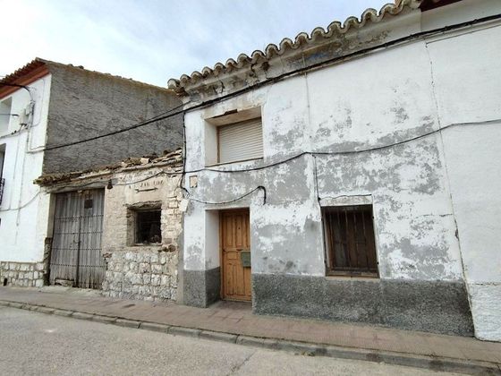 Foto 1 de Casa adossada en venda a Valfarta de 3 habitacions amb garatge