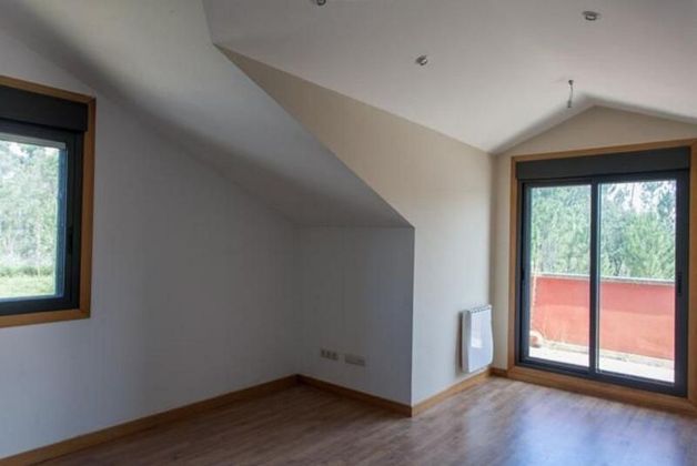 Foto 1 de Venta de piso en Rosal (O) de 2 habitaciones y 68 m²
