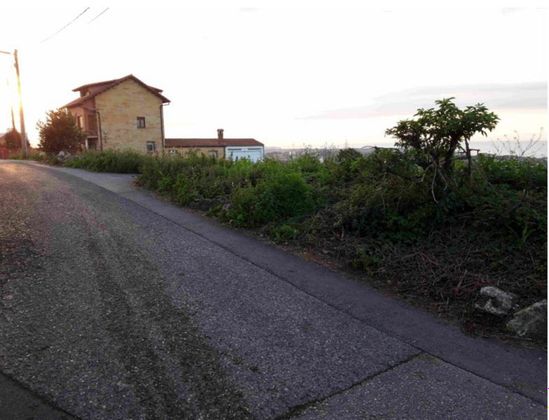 Foto 1 de Venta de terreno en Valdenoja - La Pereda de 1498 m²