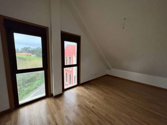 Foto 2 de Piso en venta en Ribeira de 2 habitaciones con piscina y balcón