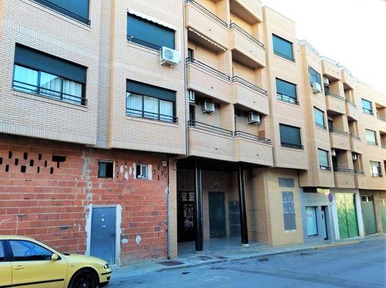 Foto 1 de Pis en venda a Tobarra de 3 habitacions amb garatge i balcó