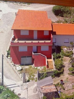 Foto 1 de Casa en venda a Rosal (O) de 3 habitacions amb terrassa i jardí