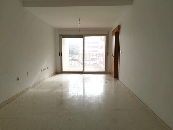 Foto 1 de Venta de piso en Santa Lucía de 2 habitaciones con terraza y garaje