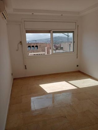 Foto 2 de Piso en venta en Centre - Cornellà de Llobregat de 3 habitaciones con terraza y ascensor