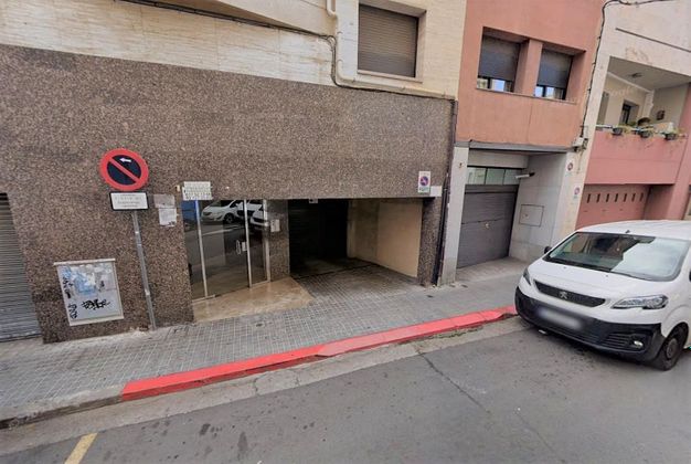 Foto 1 de Garaje en venta en Gràcia de 9 m²