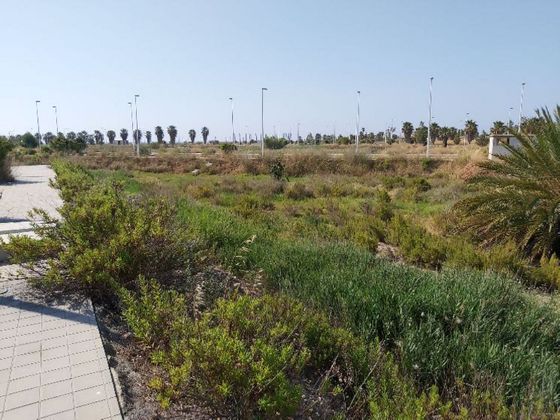 Foto 2 de Venta de terreno en La Torre - Playa de Chilches de 4094 m²