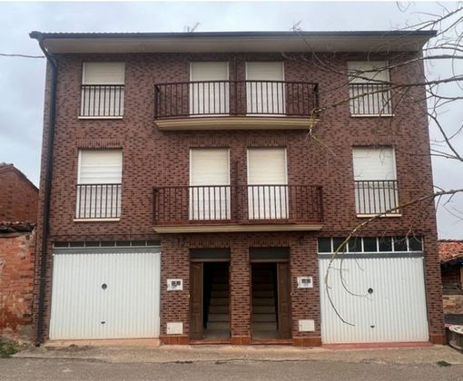 Foto 2 de Venta de piso en Villar de Torre de 4 habitaciones con terraza y garaje