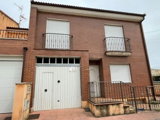 Foto 1 de Pis en venda a Rincón de Soto de 4 habitacions amb terrassa i garatge