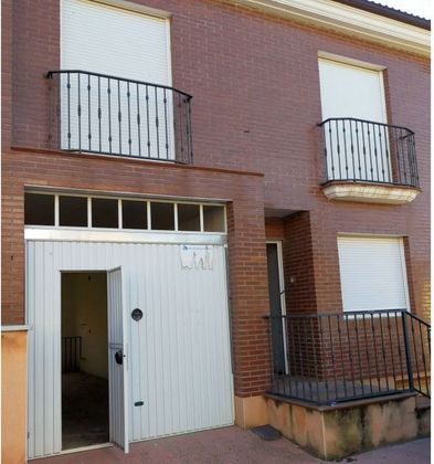 Foto 2 de Pis en venda a Rincón de Soto de 4 habitacions amb terrassa i garatge