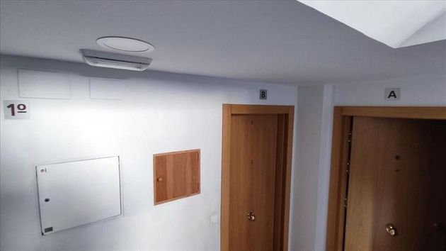 Foto 2 de Pis en venda a Reinosa de 2 habitacions amb calefacció i ascensor