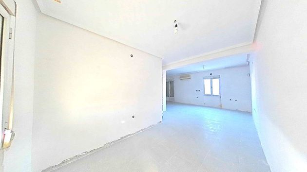 Foto 2 de Piso en venta en Andújar de 5 habitaciones con terraza