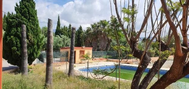 Foto 1 de Casa en venda a Agost de 3 habitacions amb piscina i jardí