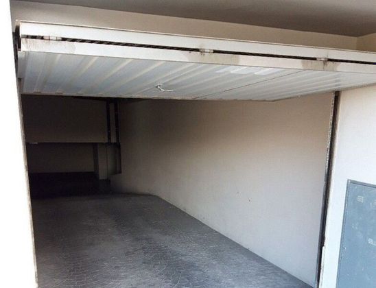Foto 1 de Venta de garaje en Centro - Chiva de 26 m²