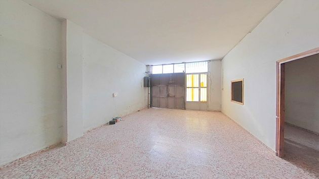 Foto 1 de Nau en venda a Villanueva del Arzobispo de 292 m²