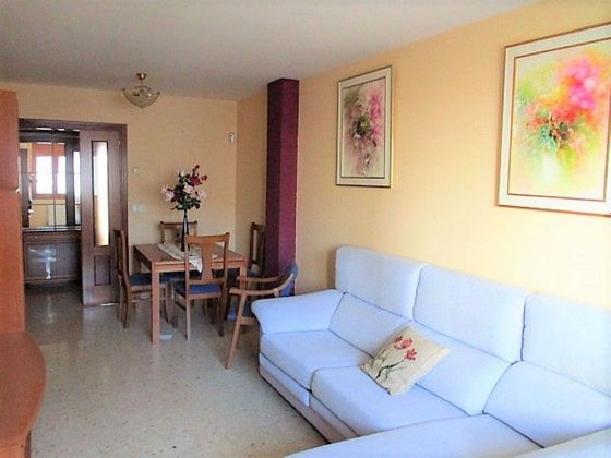 Foto 2 de Pis en venda a Monzón de 3 habitacions amb terrassa i garatge