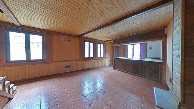 Foto 2 de Casa en venta en Navaluenga de 3 habitaciones con terraza y piscina