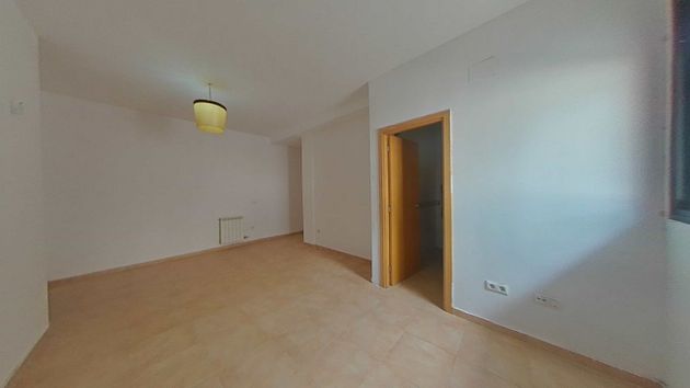 Foto 2 de Pis en venda a Jonquera, La de 2 habitacions amb calefacció i ascensor
