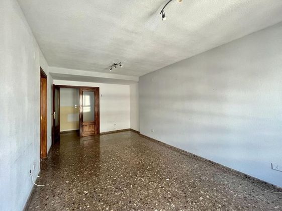 Foto 2 de Dúplex en venda a Centro - Villarreal de 3 habitacions amb ascensor