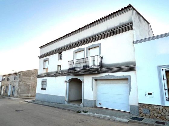 Foto 2 de Venta de casa en Cristina de 4 habitaciones con terraza y garaje