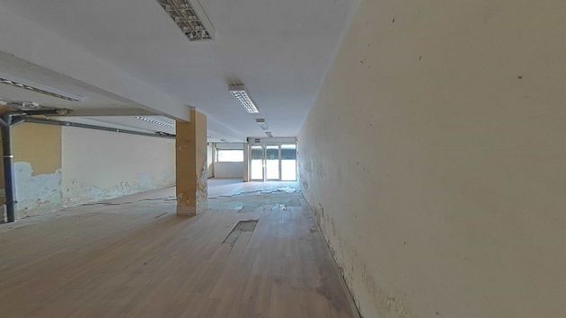 Foto 1 de Local en venda a Centre - Castelldefels de 227 m²