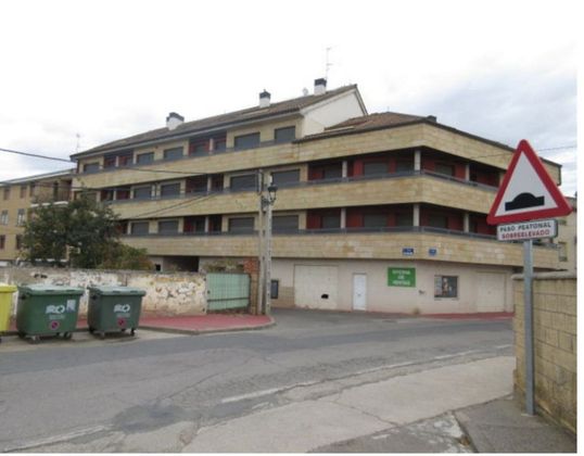Foto 1 de Pis en venda a Castañares de Rioja de 2 habitacions amb terrassa i garatge
