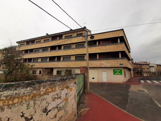 Foto 2 de Pis en venda a Castañares de Rioja de 2 habitacions amb terrassa i garatge