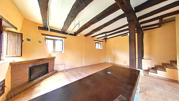 Foto 1 de Casa en venda a Pesaguero de 1 habitació amb garatge