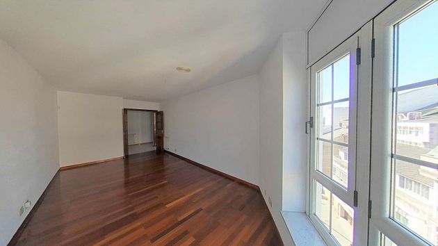 Foto 2 de Venta de piso en Vilalba de 4 habitaciones con terraza y calefacción