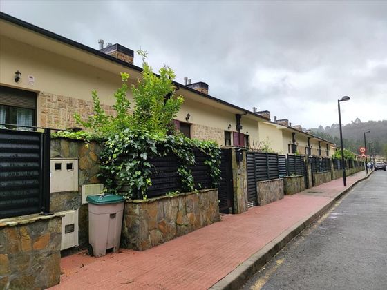 Foto 1 de Venta de piso en Plentzia de 2 habitaciones con garaje y jardín