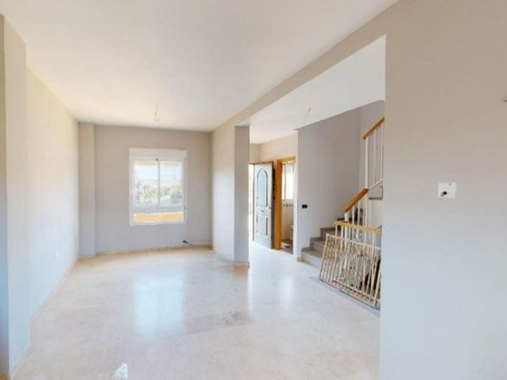 Foto 1 de Casa en venta en Guardia de Jaén (La) de 3 habitaciones con terraza