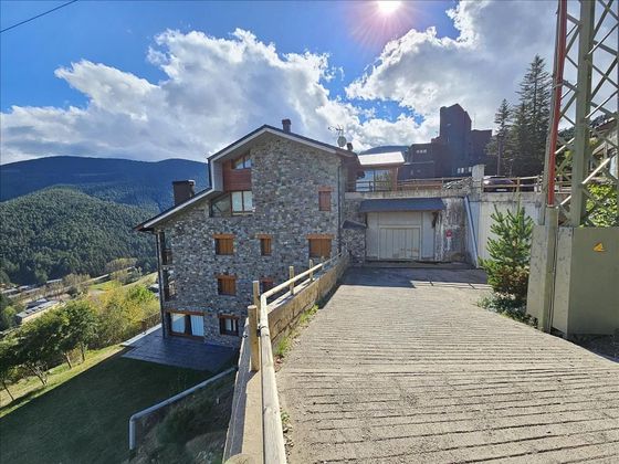 Foto 2 de Pis en venda a Alp de 2 habitacions amb terrassa i ascensor