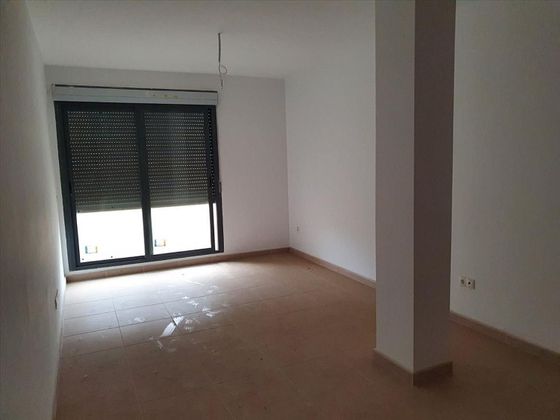 Foto 2 de Venta de piso en Turís de 2 habitaciones con garaje y ascensor