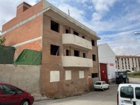 Foto 1 de Edifici en venda a Centro de Especialidades de 1050 m²