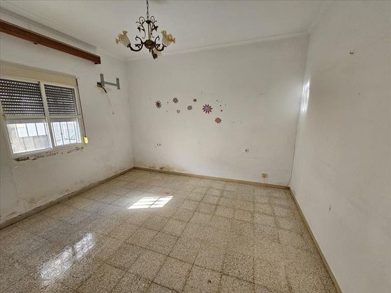 Foto 2 de Casa en venda a Cabezas de San Juan (Las) de 6 habitacions amb terrassa i garatge