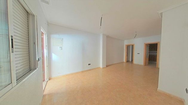 Foto 2 de Venta de piso en Almoradí de 2 habitaciones con ascensor
