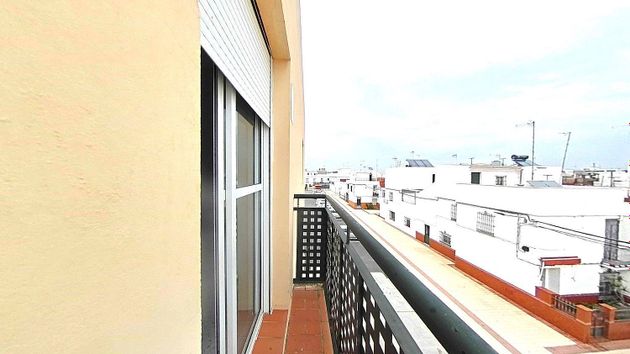 Foto 2 de Venta de piso en Palacios y Villafranca (Los) de 3 habitaciones con balcón y ascensor
