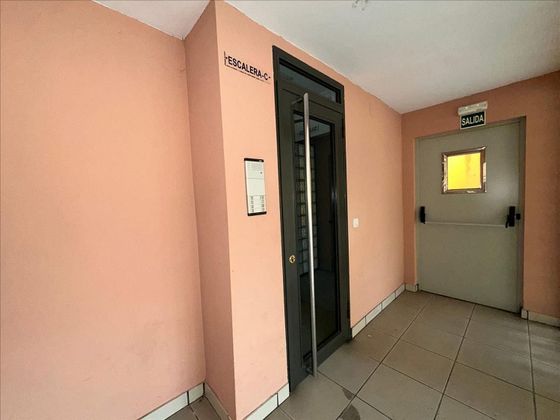 Foto 2 de Piso en venta en Navalquejigo - Los Arroyos de 3 habitaciones con garaje y ascensor