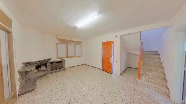 Foto 2 de Venta de casa en Moià de 4 habitaciones con piscina y garaje
