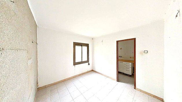 Foto 1 de Venta de piso en Trinitat Vella de 2 habitaciones y 48 m²