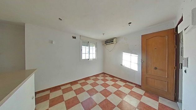 Foto 2 de Venta de piso en Utrera de 3 habitaciones y 59 m²