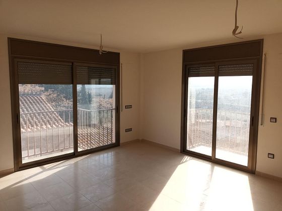 Foto 1 de Piso en venta en Rourell, El de 3 habitaciones con balcón y ascensor