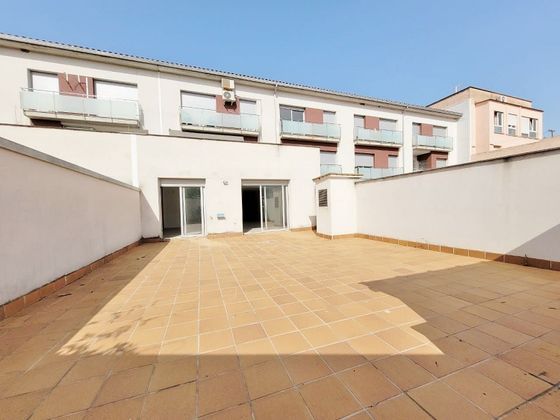 Foto 1 de Venta de piso en Sant Julià de Ramis de 2 habitaciones con terraza y ascensor