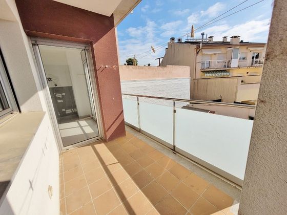 Foto 1 de Venta de piso en Sant Julià de Ramis de 3 habitaciones con balcón y ascensor